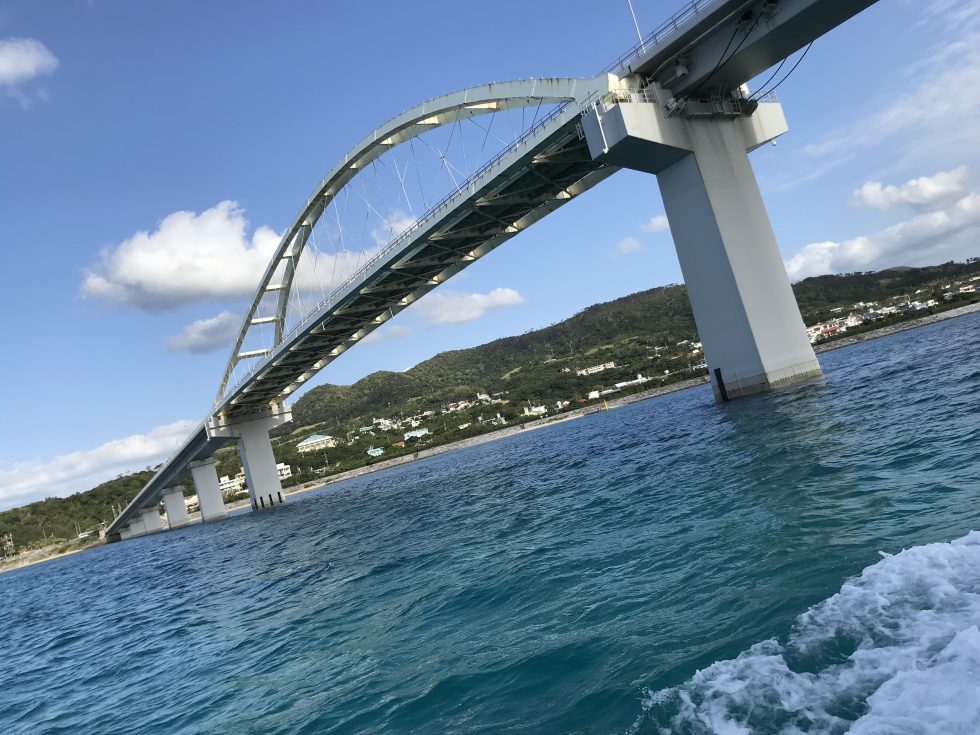 沖縄北部の橋で行ける離島♪